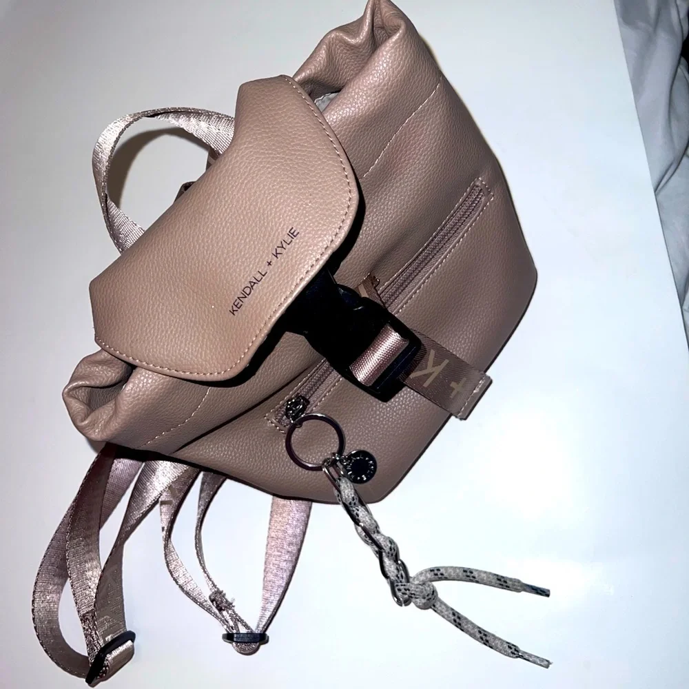 mini back pack - Picture 1 of 4